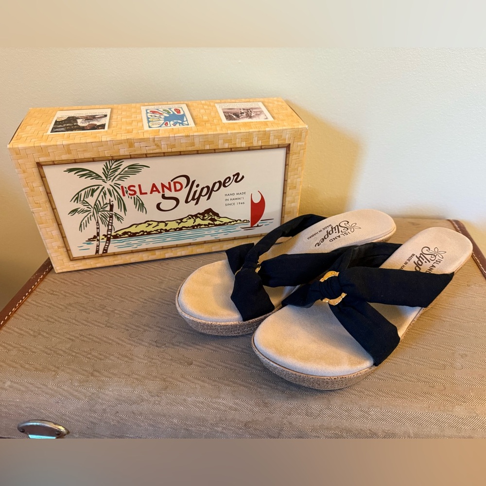 Island Slipper Black Sandals